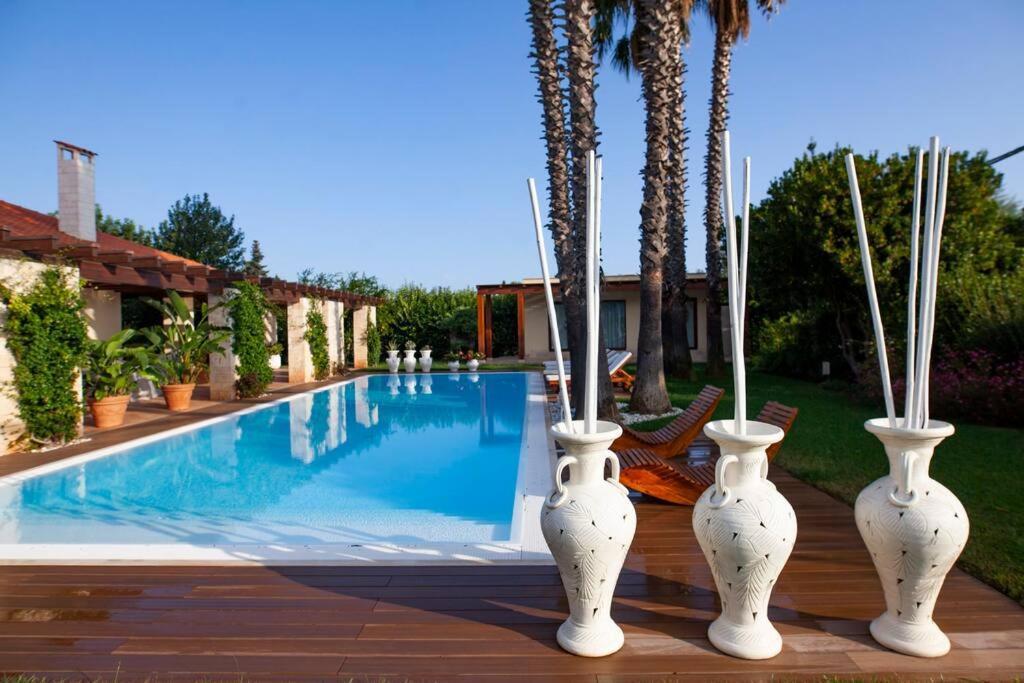 Spaziosa Villa Con Piscina E Giardino, Polignano A Mare Esterno foto