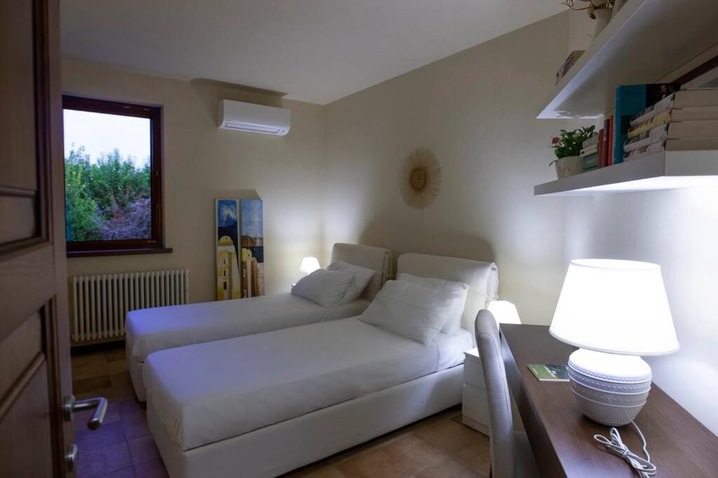 Spaziosa Villa Con Piscina E Giardino, Polignano A Mare Esterno foto